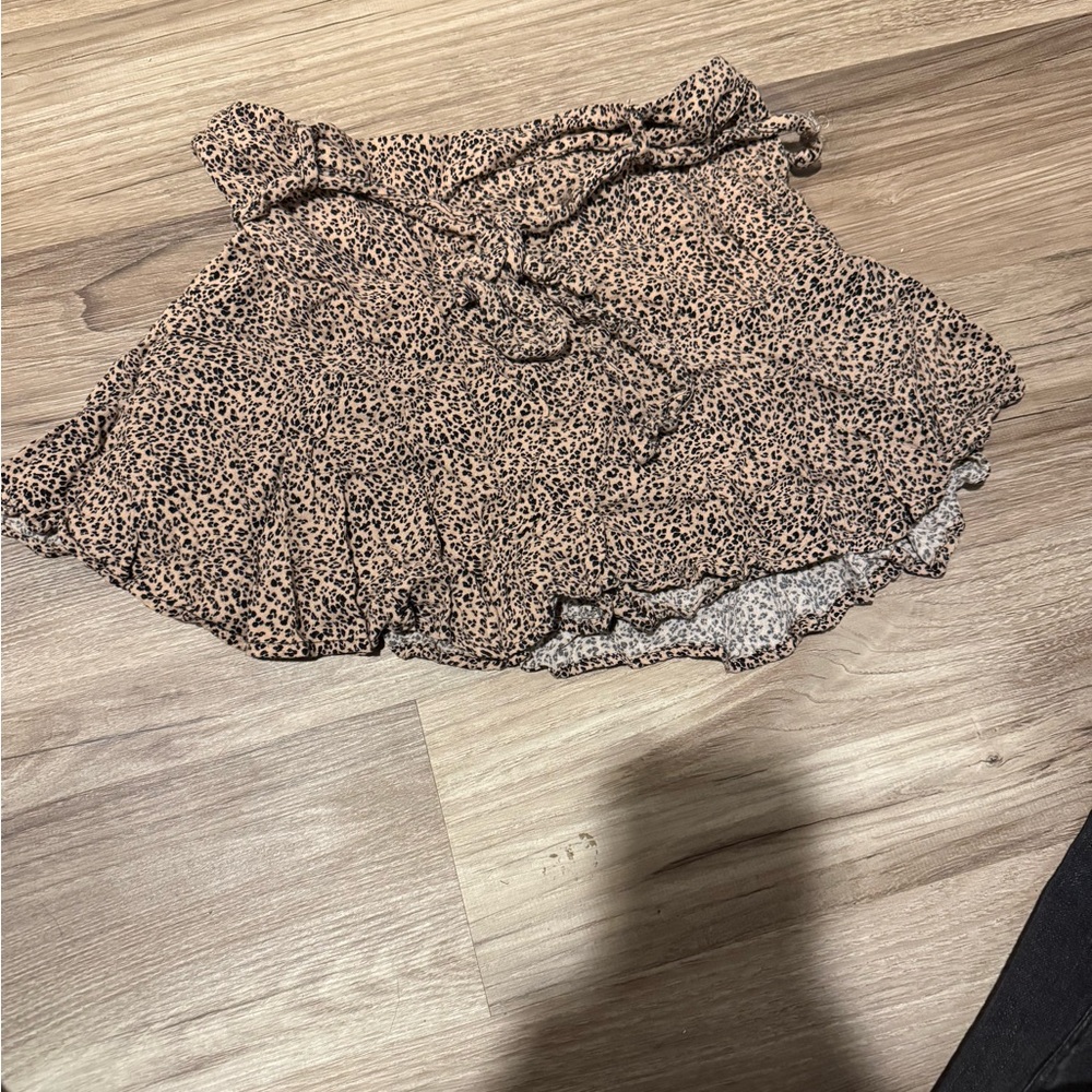 Urban romantics leaped print skirt